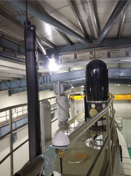 Naval antenna subsystem integration on a test platform